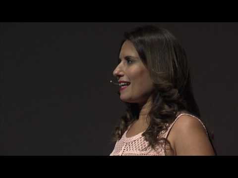 De la célébrité à l'anonymat. Comment revenir sous les projecteurs? | Orly Solomon | TEDxGeneva