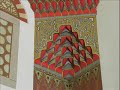 وصل الإسلام هنغاريا مبكراً عندما هاجرت إلى أرض المجر بعض القبائل البلغارية في أواخر القرن الرابع الهجري ، وصل الإسلام إلى المجر عن طريق الهجرة حيث تعرض المسلمون الأوائل إلى الاضطهاد الديني في عهد ملك المجر شارل روبرت في سنة ( 741- 1340 م ) عندما أرغمهم على اعتناق المسيحية أو الهجرة من المجر ، كما هاجر إلى المجر بعض الأئمة من الأندلس وذلك قبل وصول الأتراك إلى وسط أوروبا . وعندما فتح العثمانيون المجر في سنة ( 949هـ - 1586 م ) أقبل بعض السكان على الإسلام واستقرت بعض جماعات تركية في البلاد وبقيت فيها بعد خروج الأتراك من المجر في سنة 1098 هـ -1687 م ) ، وكان في بودابست واحد وستون مسجداً ، واثنان وعشرون مصلى ، وعشر مدارس إسلامية ، وعدد من المكتبات . وبعد خروج الأتراك من المجر ، تعرض المسلمون والمنشآت الإسلامية للتعصب الديني وحطم المتعصبون الآثار الإسلامية ولم يبقي منها سوي القليل . وتعرض المسلمون في المجر لضغط صليبي ثم لضغط شيوعي ، وهم يعيشون في عزلة ولا اتصال لهم إلا بمسلمي النمسا ، ويقدر عددهم بحوالي 6000 نسمة .La communauté musulmane en Hongrie compte un peu plus de 60 000 personnes, ils constituent environ 0.6% de la population. L'histoire des musulmans en Hongrie est ancienne et repose en grande partie sur l'occupation du pays par l'Empire ottoman.L'islam a fait son apparition en Hongrie avec l'arrivé des Böszörmény un peuple comprenant turc et Bulgares de la Volga qui avaient immigrés dans le pays du XIe siècle au XIVe siècle. Leur empire était une puissance commerciale, militaire et financière importante. Le premier auteur musulman à avoir parlé d'eux est Yaqout al-Rumi. Dans son livre de géographie, 