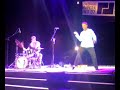 Jonathan Richman dancing in the lesbian bar