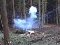 Schwarzpulver im Ü-Ei mit Pappmaché...