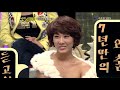 011209 KSJ leeteuk with notebook of 01/12/2012 cut