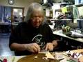 Seymour Duncan's guide on replacing pickups