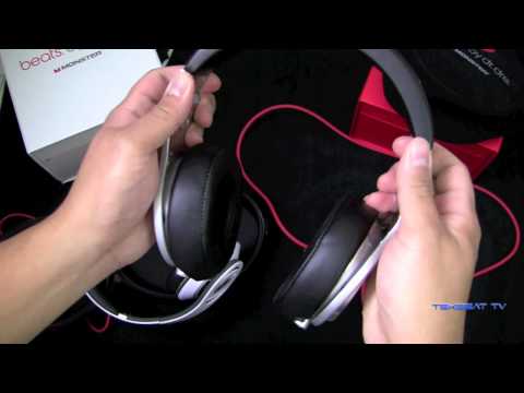 Pros - A comparison and review of the Beats by Dre Studio and Beats Pro Headphones. Remember to Comment, thumbs up and subscribe! Twitter: http://twitter.com/tekbea...