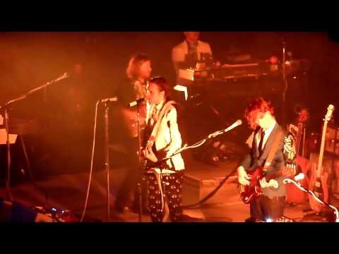 ARCADE FIRE (THE REFLEKTORS) WIN DOES A SPEECH INTO 'NORMAL PERSON' @ THE ROUNDHOUSE, LONDON 2013