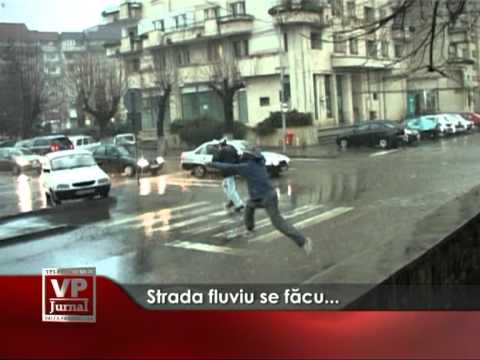 Strada fluviu se făcu…