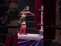 長野じゅりあのハイキックが宮本もかに突き刺さってじゅりあが空手の型を決めるも、宮本はゼロ戦キックで反撃！ 東京女子プロレス「SUMMER SUN PRINCESS '22」 2022年7月9日