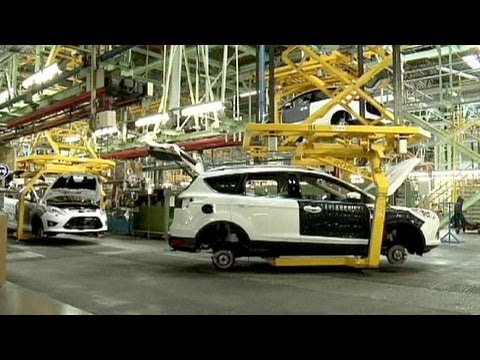 Спрос на новые легковые автомобили в Евросоюзе снизился в прошлом месяце на 5,9% по сравнению с 2012 годом и составил 1 млн. 42 тысячи 742 машины. Это самый низкий показатель для мая, начиная с 1993 года, когда уровень продаж не перешагнул отметку в один миллион.