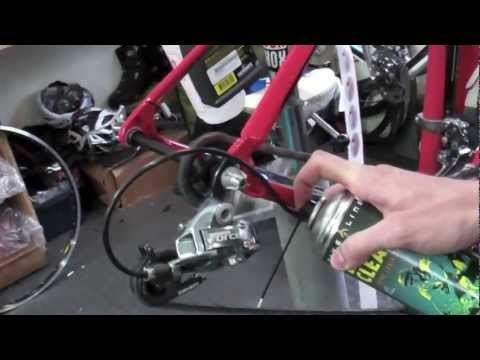 Видео о Очиститель для цепи и звезд Motorex EASY CLEAN 250 мл