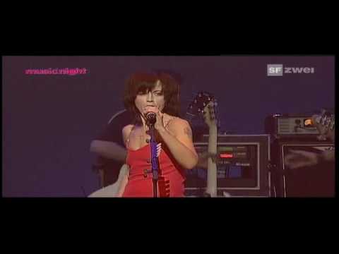 Dolores O'Riordan (Cranberries) - Zombie (2007) Basel, Switzerland