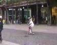 Free Hugs in Milan 22.10.06- Italy (song eng.sub.small)