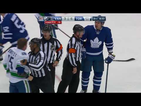 Gotta See It: Dorsett fights Komarov & yells at Martin on bench