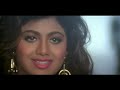widowed madan chopra lives a very wealthy lifestyle with two daughters, seema and priya. his passion is racing, and realizing that he is not young anymore, has his last race and wins - only to find out that another competitor, vicky malhotra, let him win. madan befriends vicky, introduces him to priya and invites him to work for him in bombay. vicky and priya are attracted to each other, much to madan's delight and he announces their marriage. before that could happen, seema kills herself by throwing herself down from the roof of a multi-storied building. while madan wants to close this case due to embarrassment, seema meets with her college friend, police inspector karan, and together they begin to unravel a plot that may well end madan and the lives of others as well.