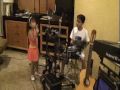 ph leone e bia leone tocando e cantando exagerado