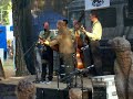 the del williams band sings an original song written by del about larry park. (larry's late father ray and del's late dad vern were the legendary bluegrass duo vern & ray.)  
other members of del's band are billy moore on banjo, paul lee on fiddle, danny van meter on mandolin, and james judd on bass.
recorded june 14, 2008 on vern's stage at the 33rd annual california bluegrass association fathers day festival.

(if anyone knows the name of the song del is singing, please message me so i can add that information to this video. thanks!)