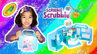 Colette opens Crayola Scribble Scrubbie!
