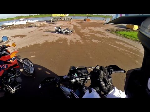 how to react with friends