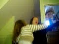 Mathilde et Olivia dancent.... Mouaih...