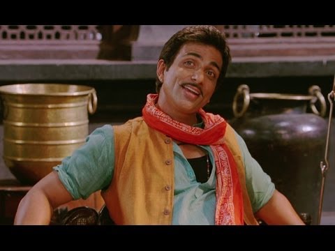 Watch Sonu Sood's funny speech in English - R...Rajkumar