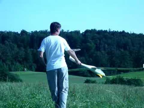 DG1000 rc - launching and flying the DG-1000.