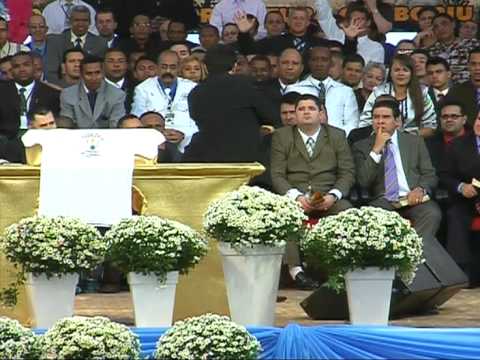 Yossef Akiva - Asa de Anjo, Corpo de Homem e Rosto de Criança (GMUH 2009)