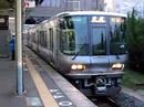 223系普通和歌山行　鳳駅発車