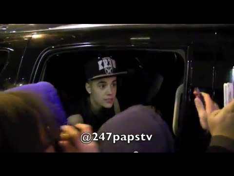 Justin Bieber Night Out after SNL Appearance in NYC (02-10-13)