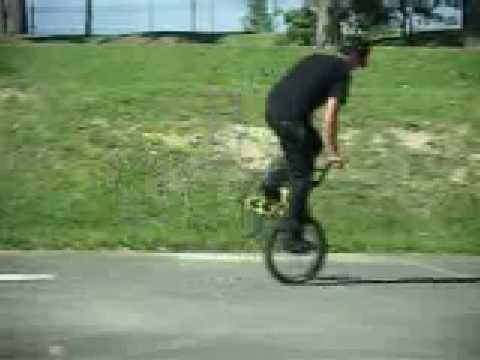 BMX VIDEOS, BIKES, TRICKS, STUNTS, CRASHES