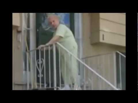 Sweet Old Lady Jives to Runaround Sue