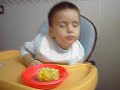 juancito comiendo