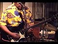 寺内流師範代五十棲淑朗が真剣!! ついに初フル演奏版をアップ。2008年7月10日に清水区「もでらあと」にて行われたライブより抜粋。 ぜひご視聴のほど。 文化屋楽器店ホームページbunkaya.main.jp