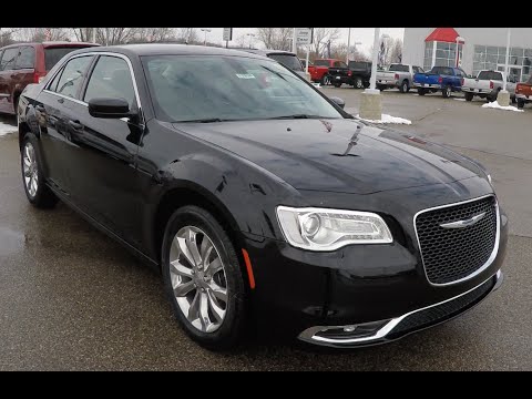 how to tell if chrysler 300 is awd