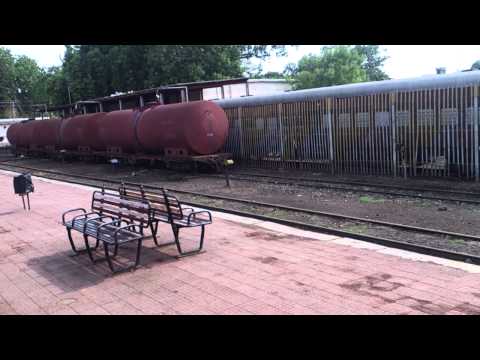 how to reach omkareshwar from indore by train