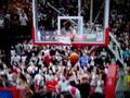 Hakeem Owns Yao Ming in the Paint NBA 2k9
