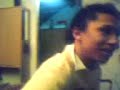 Droogtrommel Productions: Nick speelt gitaar (Blooper)