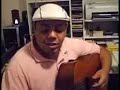 ana angelica - emerson urso, um samba can��o feito em homenagem a minha esposa, quando fui inspirado a faze-lo estava a apenas dois dias com ela.

ana ang�lica -- c
emerson urso

tens a nobreza da mulher
e o perfume de uma flor
exala paz por que tu �s
de deus um primor
�s um sabia a entoar
um lindo canto pelo ar
tu �s aquariana
teu nome � ana
ang�lica.

teus olhos s�o fachos de luz
teu beijo � a fonte do amor
raz�o da can��o que compus
cora��o de tamanho esplendor
agrade�o a deus todo dia
por estar em tua companhia
teus encantos causaram a mim
uma grande emo��o
e quando a noite chegar
a lua vai nos contemplar
ascendendo em n�s o amor
pra se eternizar.