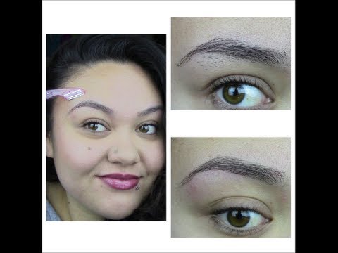 how to trim eyebrows using blade