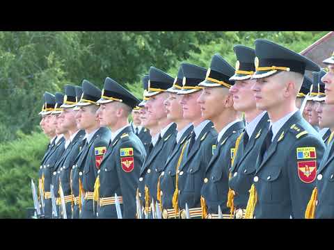 Președintele țării a depus flori la Complexul Memorial “Eternitate” și Complexul Memorial „Capul de Pod Şerpeni”