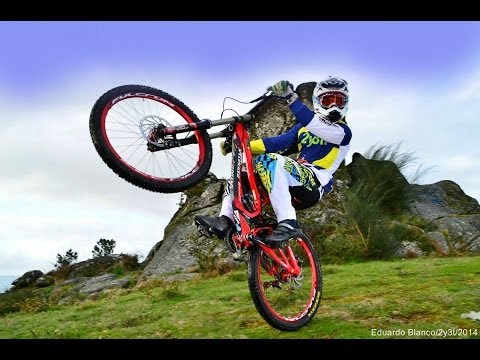 Compilation of extreme falls in Downhill - 2y3t.com (Pte.1º)