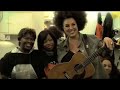 le tout nouveau clip de marianne james ! tourn� dans la rue et en exclu pour le web, la chanson s'appelle 