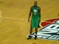 Schiacciata più fallo !! kevin garnett !! NBA ! Slam Dunk !!