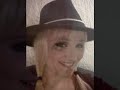 exelente version de este hermoso tema por monica.