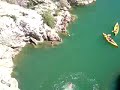 BIREL ET THOMAS SAUTE LE PONT AU PONT DU DIABLE
