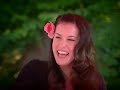 um v�deo do dia da nomea��o da rosa liv tyler.mostra a entrevista com ela tb!