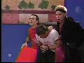 Rebelde - Los chavos y las chavas viendo pelicula