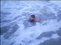 Ethan surfando 4