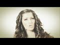 שחור ולבן - קארין בוזגלוביים: נדב בן ישראלמילים ולחן: קארין בוזגלו, עמוס רוזנרhttp://www.myspace.com/karinbuzaglo