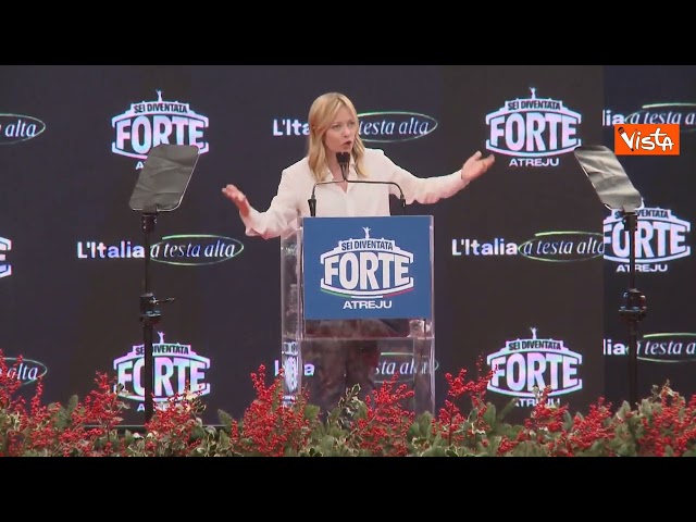 Meloni: Ilaria Salis figlia di papà che occupava case nascondendosi dietro i più bisognosi