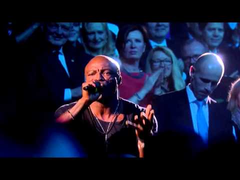 seal - Seal Performs