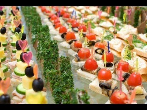 Праздничные красивые мини закуски на шпашках фото