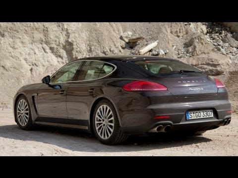 autoblogger - We drove the Panamera S facelift, and this facelift also marks the introduction of the new plugin-hybrid Panamera. And welcome to our Autoblogger channel! Fo...